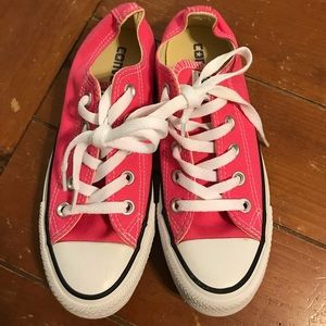 BRAND NEW CONDITION PINK CONVERSE